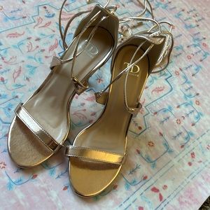 RoseGold Strapy tied Open-toed Heels